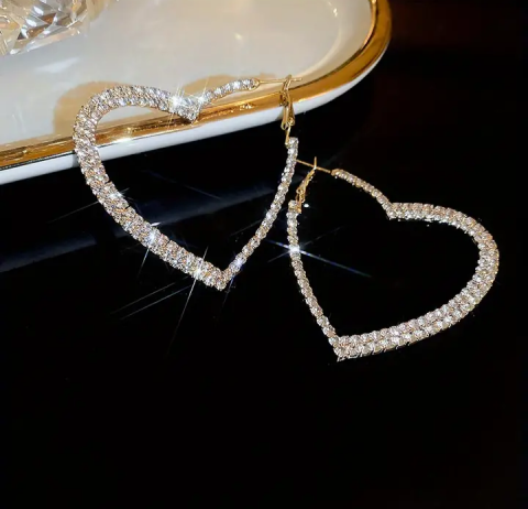 Women's Heart Shaped  Crystal Fashion Earrings